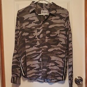 Wrangler Camouflage Button Down Shirt - Gray and Black